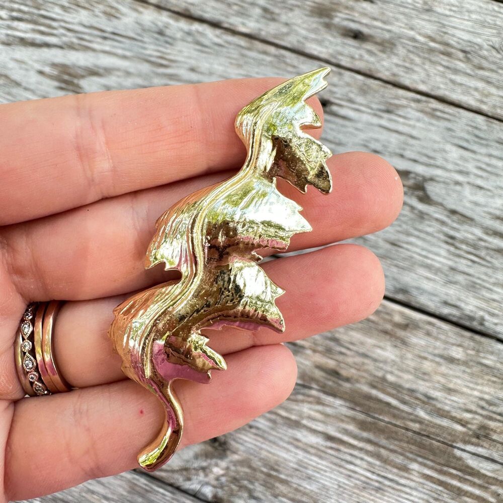 Vintage Jewelry Gold Tone Leaf Brooch